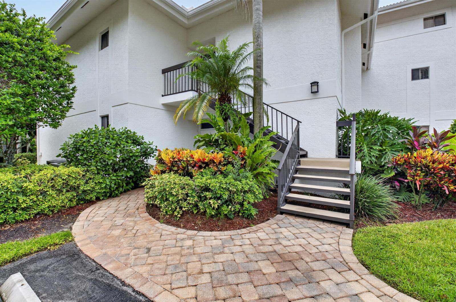 19271 Sabal Lake Drive, Boca Raton FL 33434