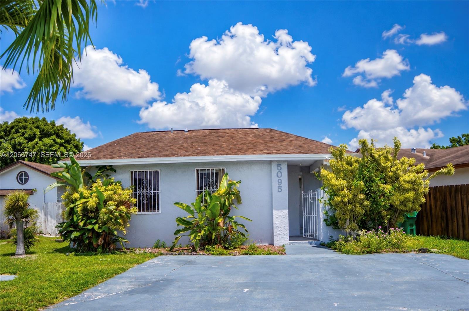 5095 NW 195th Ln, Miami Gardens FL 33055