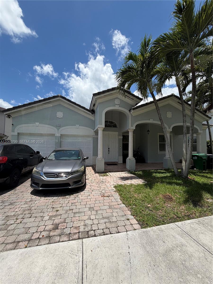 8208 SW 166th Pl, Miami FL 33193