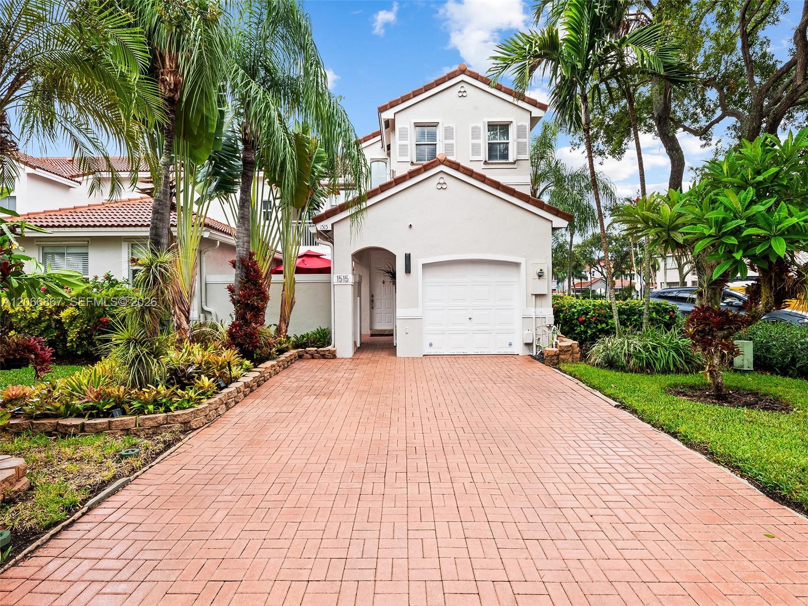 1515 Seagrape Way, Hollywood FL 33019