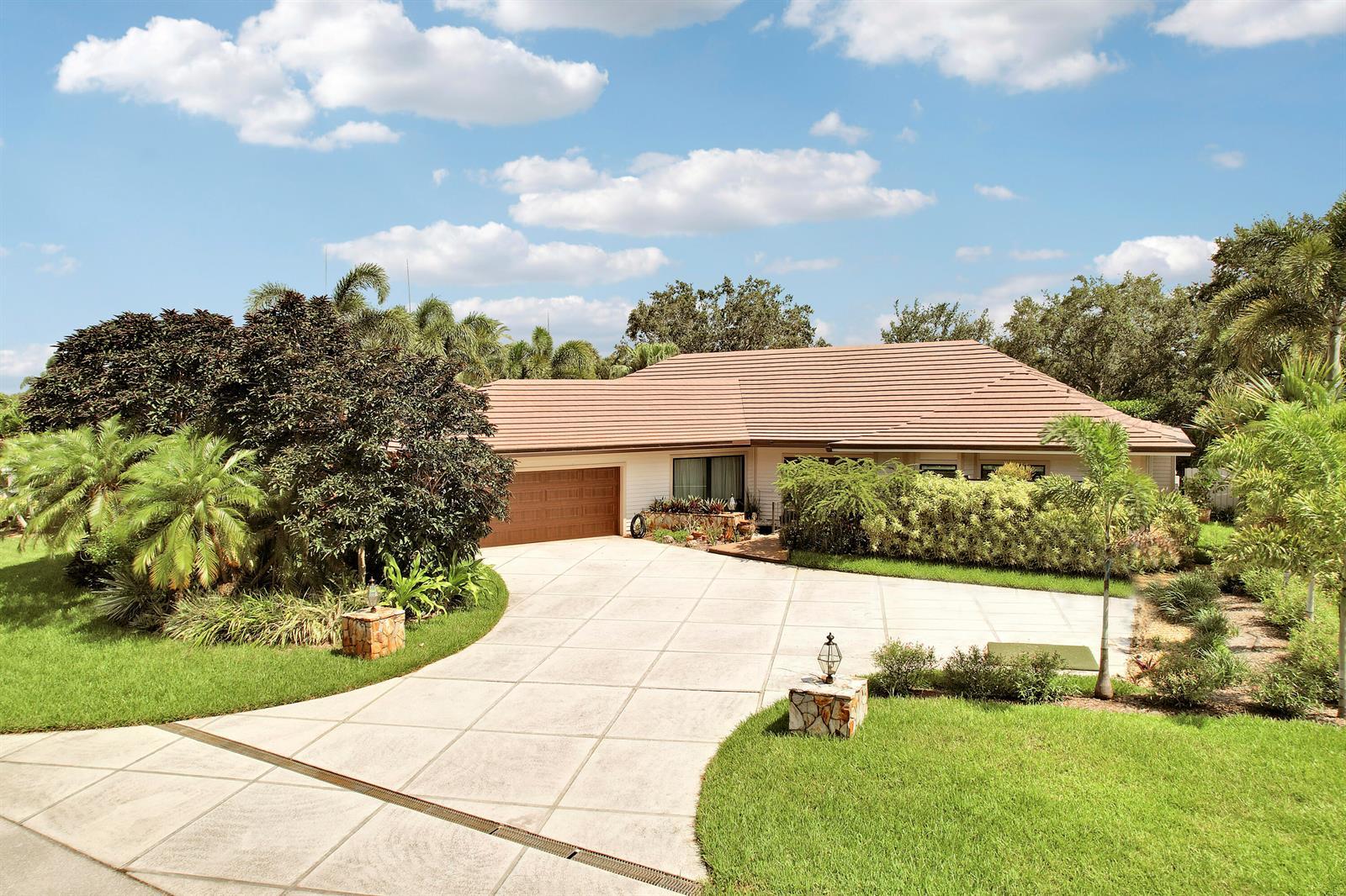 11 Alnwick Road, Palm Beach Gardens FL 33418
