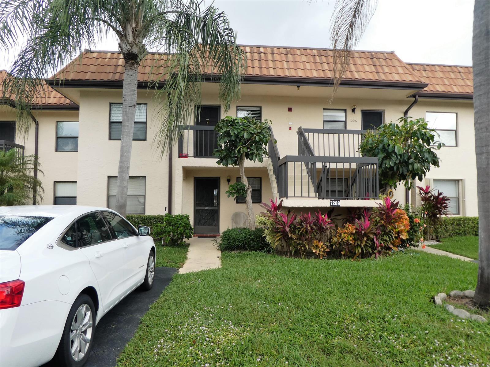 7209 Golf Colony Court # 105, Lake Worth FL 33467