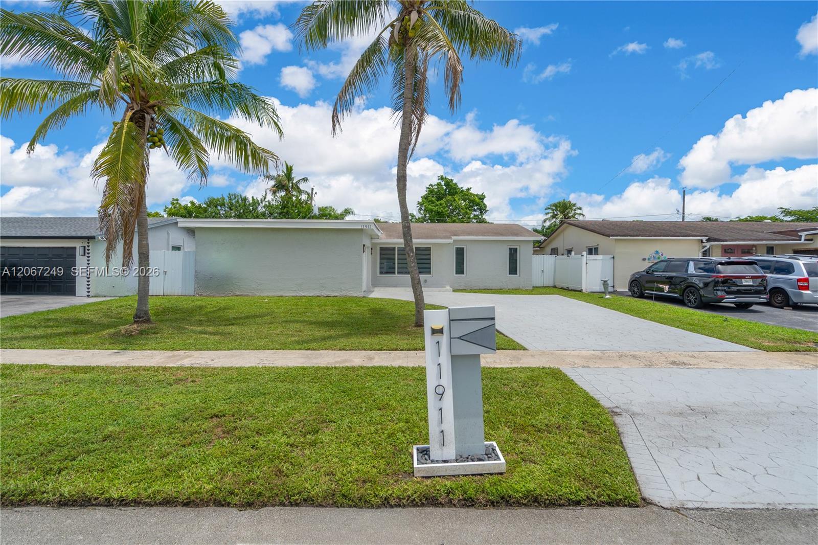 11911 NW 32nd Mnr, Sunrise FL 33323