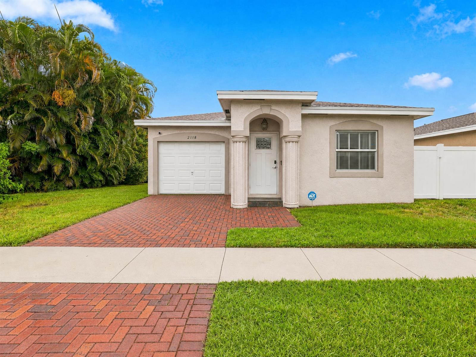 2118 E RIDGE Circle E, Boynton Beach FL 33435