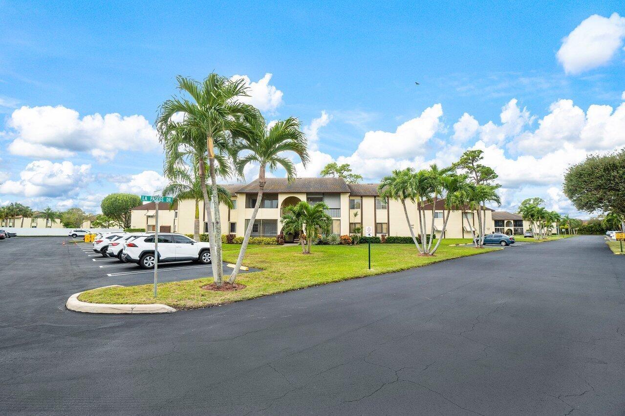 3587 LA PLAYAS # 2, FL 33463