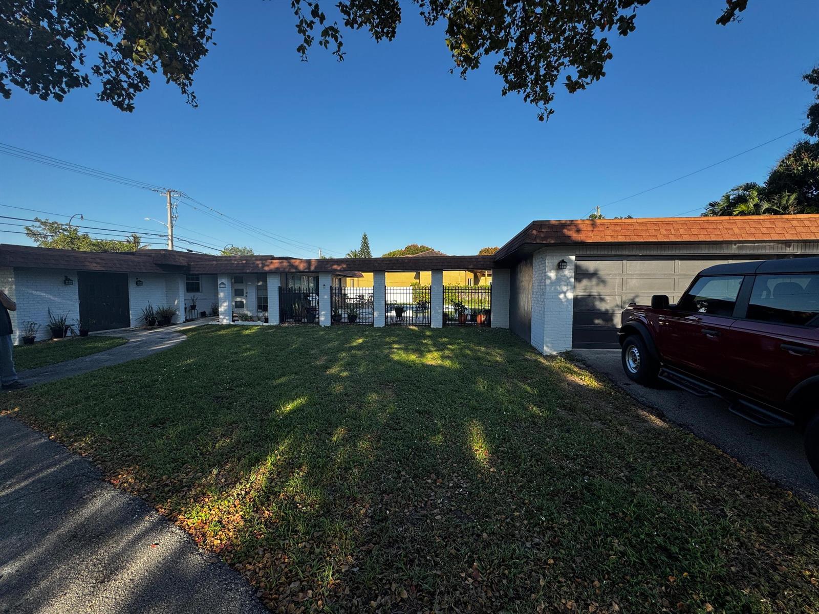 10 SW 46TH Avenue, Plantation FL 33317