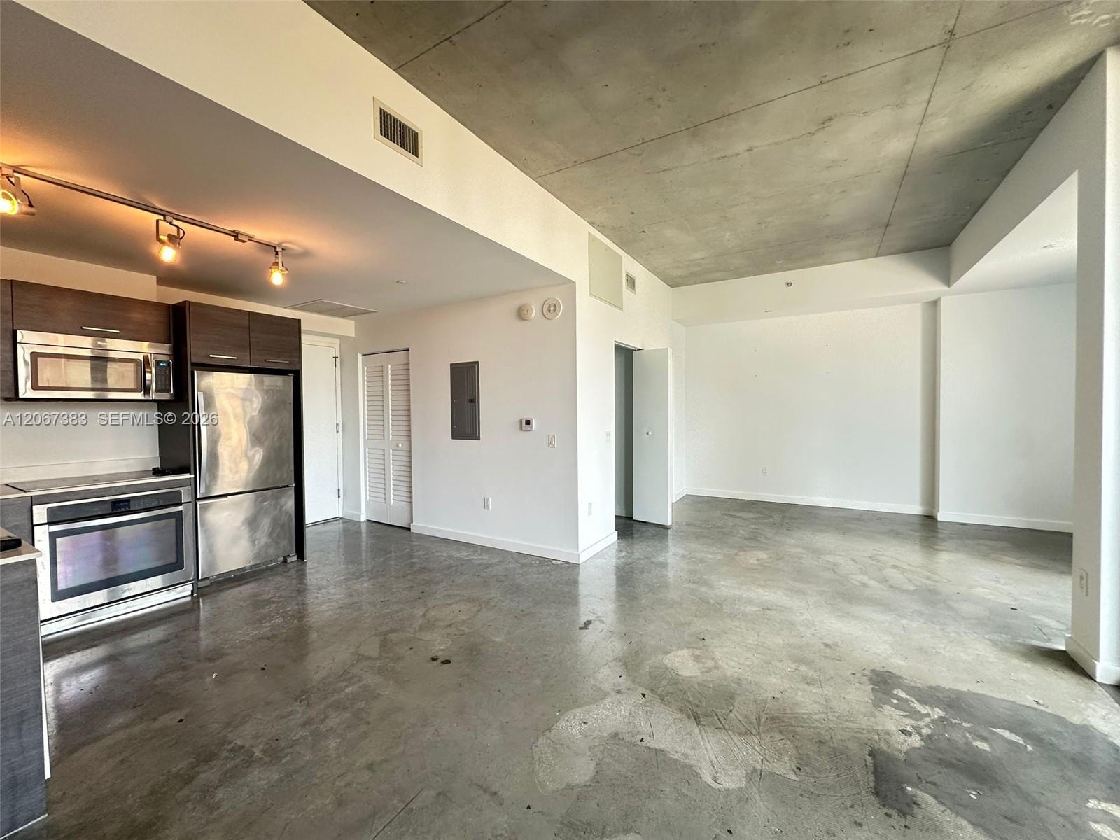 151 SE 1st St # 1505, Miami FL 33131