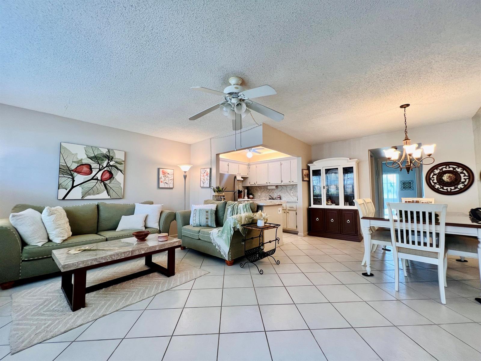 159 Berkshire H, West Palm Beach FL 33417