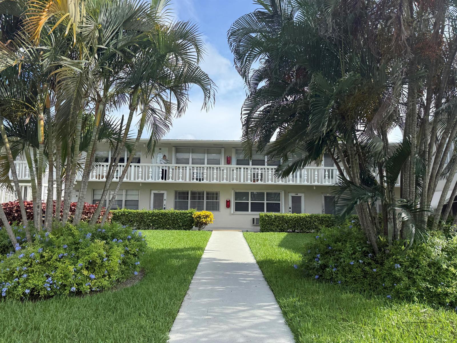 147 CAMBRIDGE G, West Palm Beach FL 33417