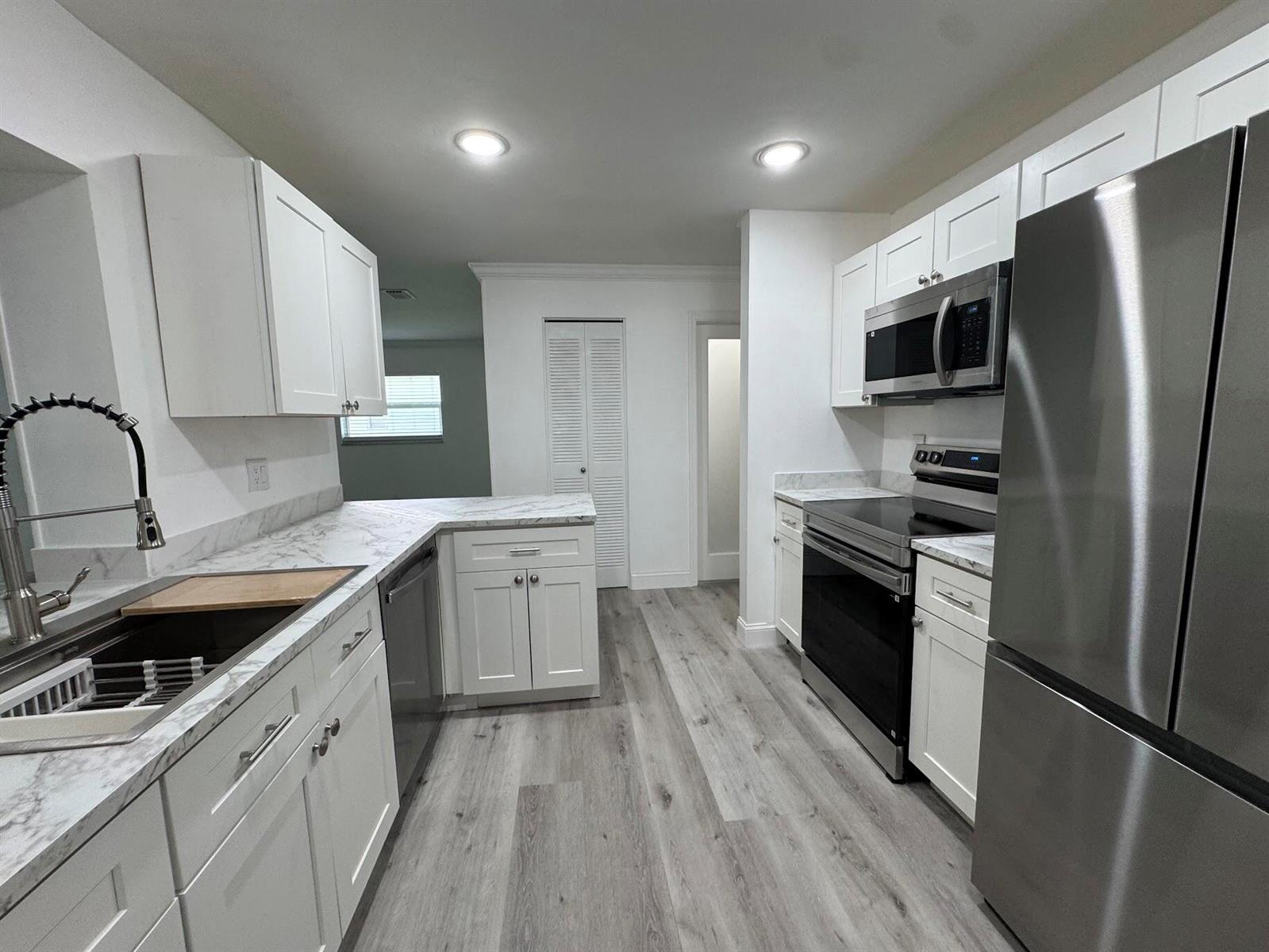 1331 W Campanelli Drive, Plantation FL 33322