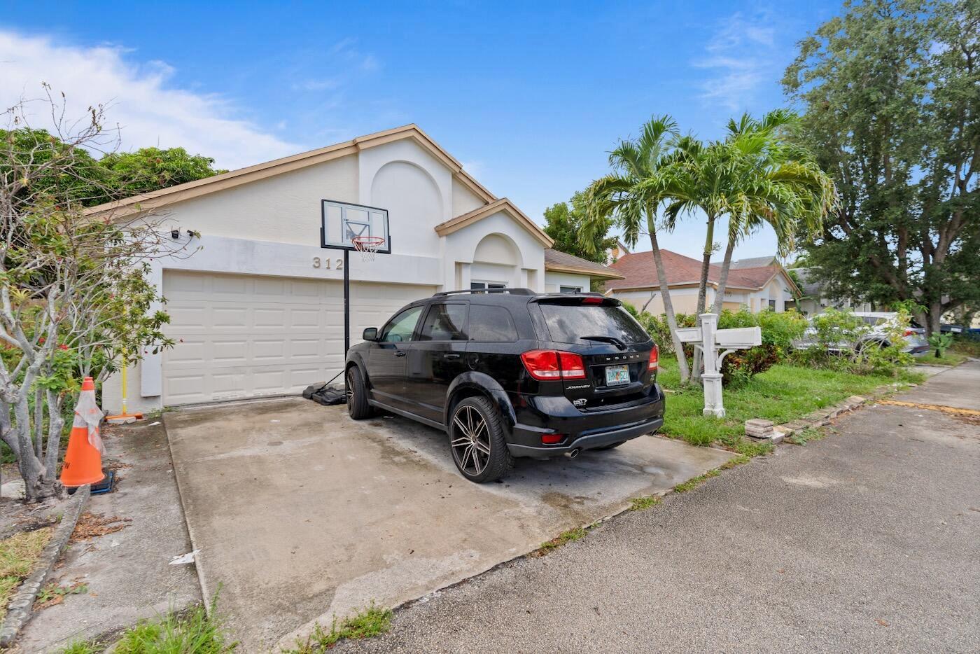 312 BISHOP Road, North Lauderdale FL 33068