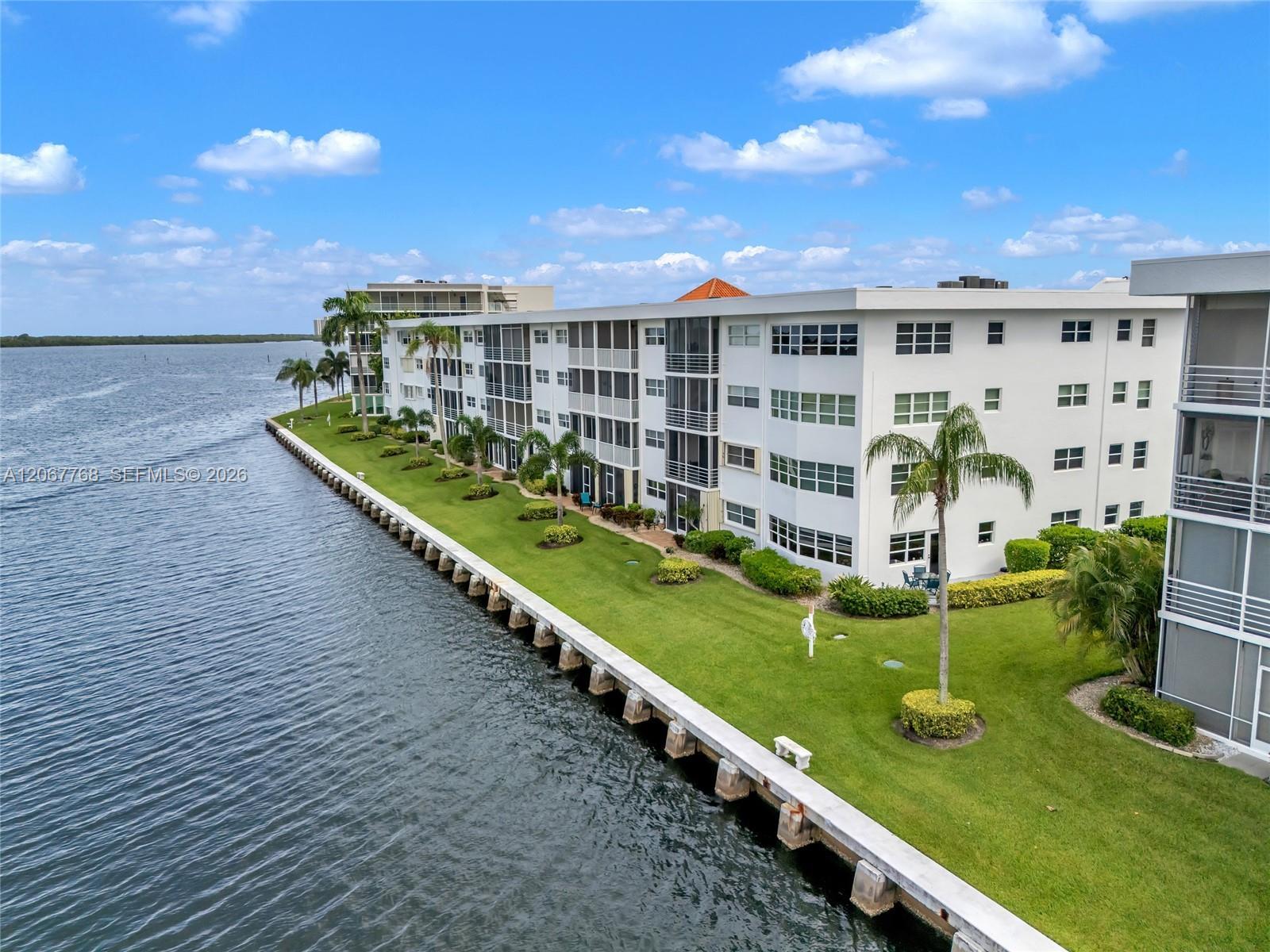28 Yacht Club Dr # 202, North Palm Beach FL 33408
