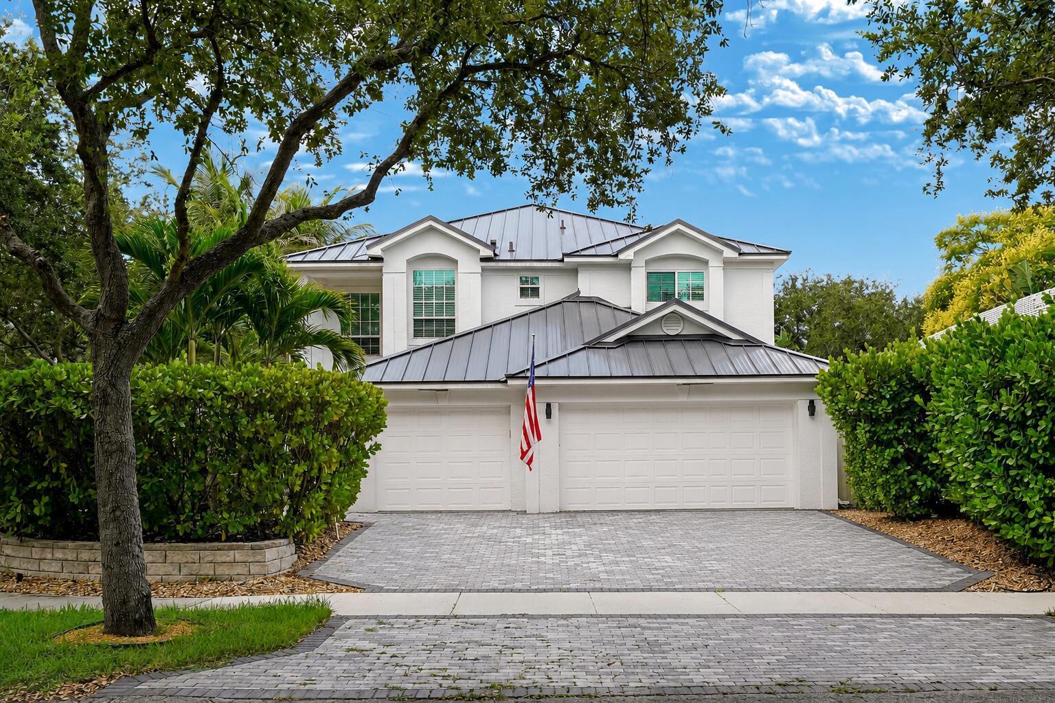 980 Delray Lakes Drive, Delray Beach FL 33444