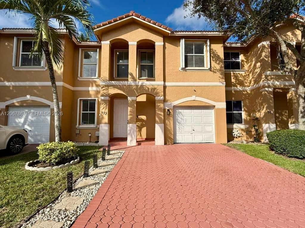922 NW 134th Ave # 0, Pembroke Pines FL 33028
