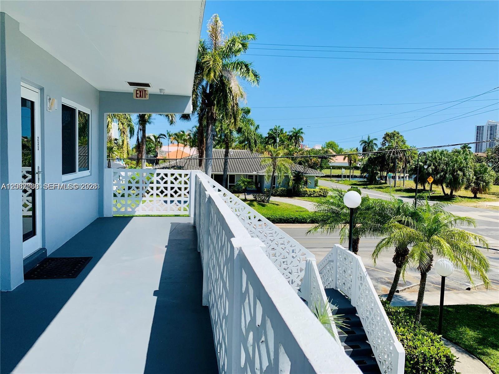 600 Layne Blvd # 233, Hallandale Beach FL 33009