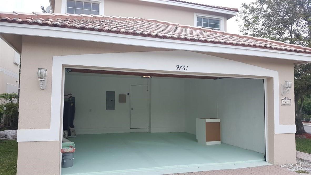 9761 NW 2nd Street, Coral Springs FL 33071