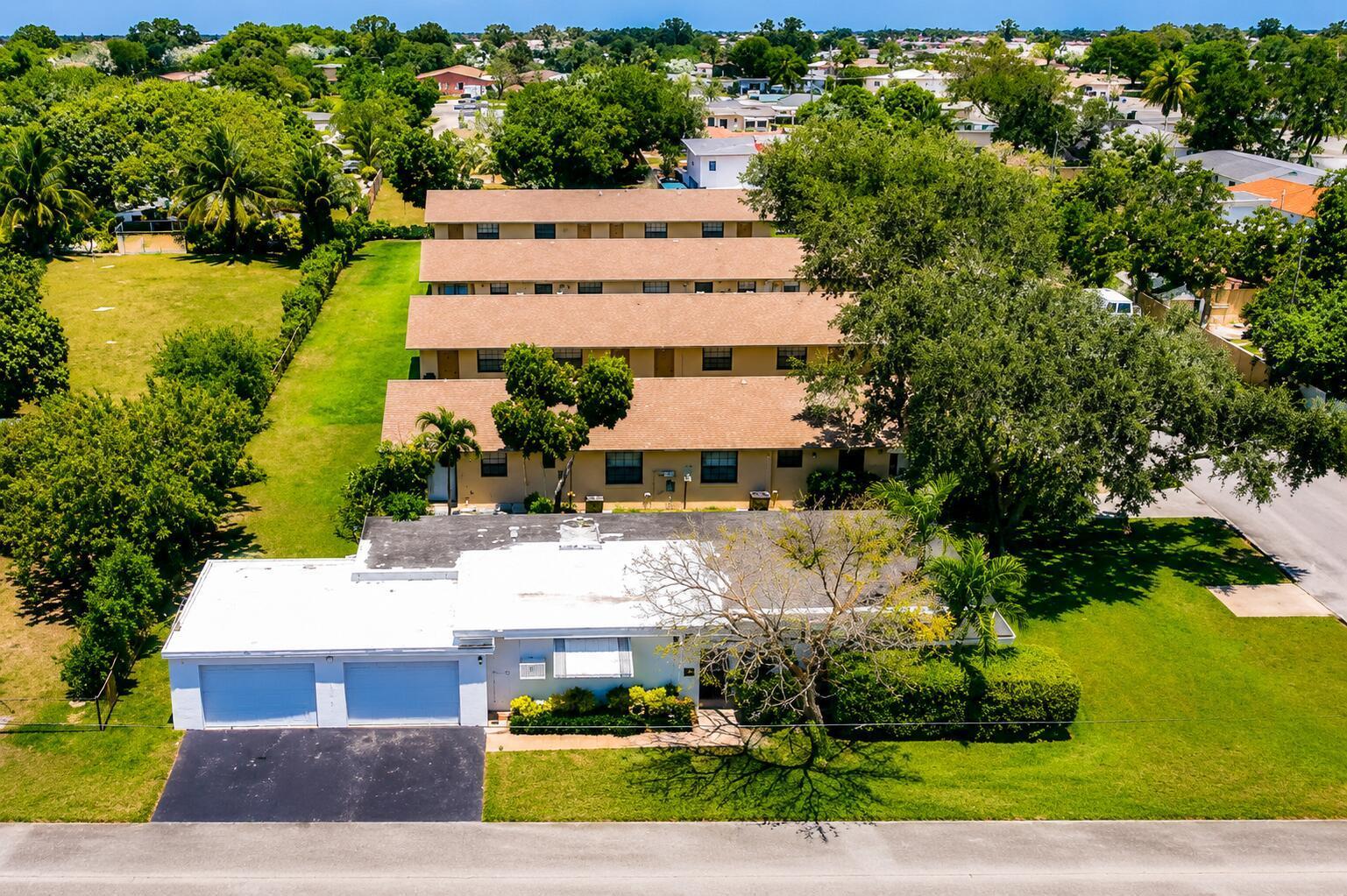 5619 MCKINLEY # H, Hollywood FL 33021