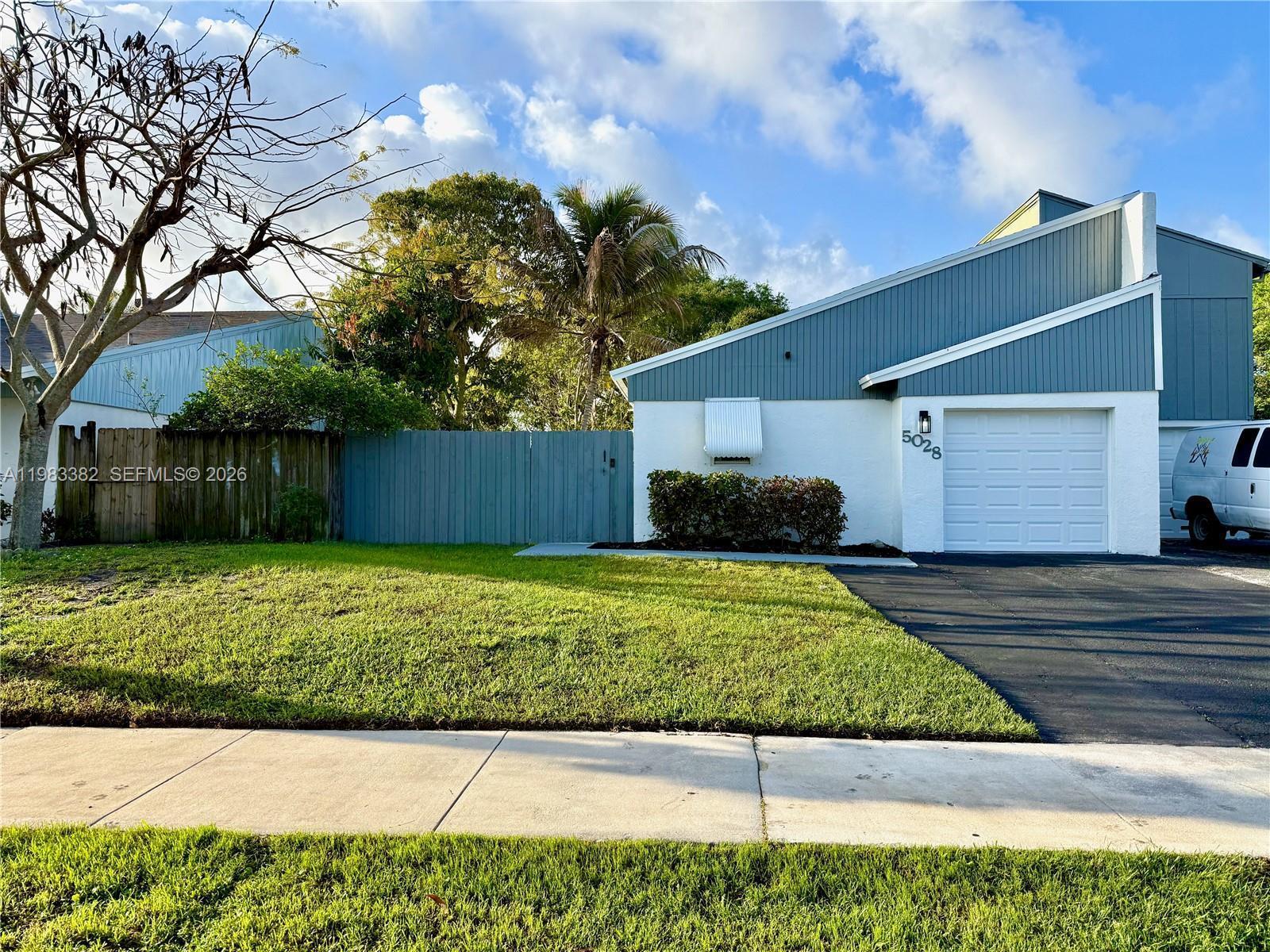 5028 NW 6TH Street, Delray Beach FL 33445