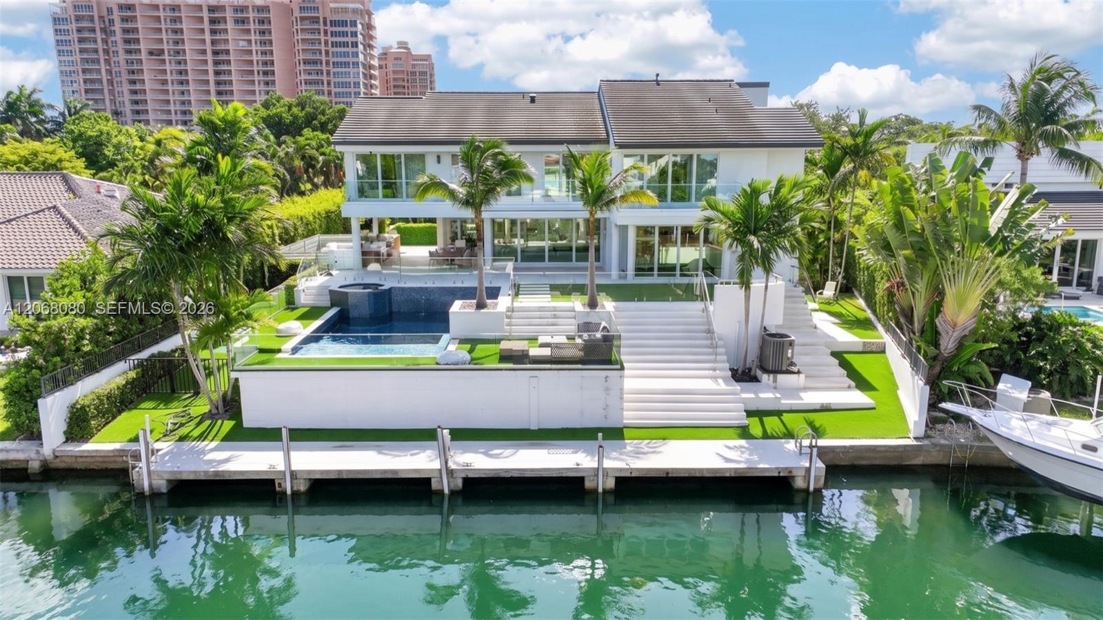 6819 Sunrise Pl, Coral Gables FL 33133
