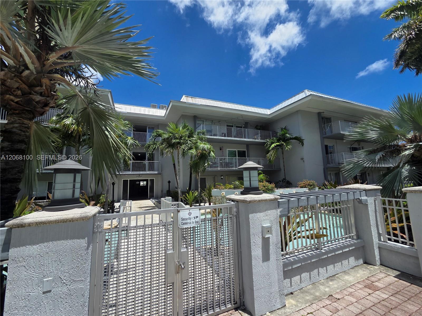 7401 SW 82nd St # 201S, Miami FL 33143