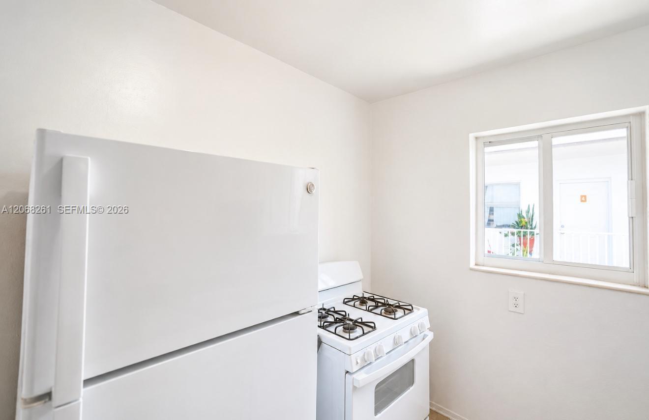 7721 Dickens Ave # 7, Miami Beach FL 33141