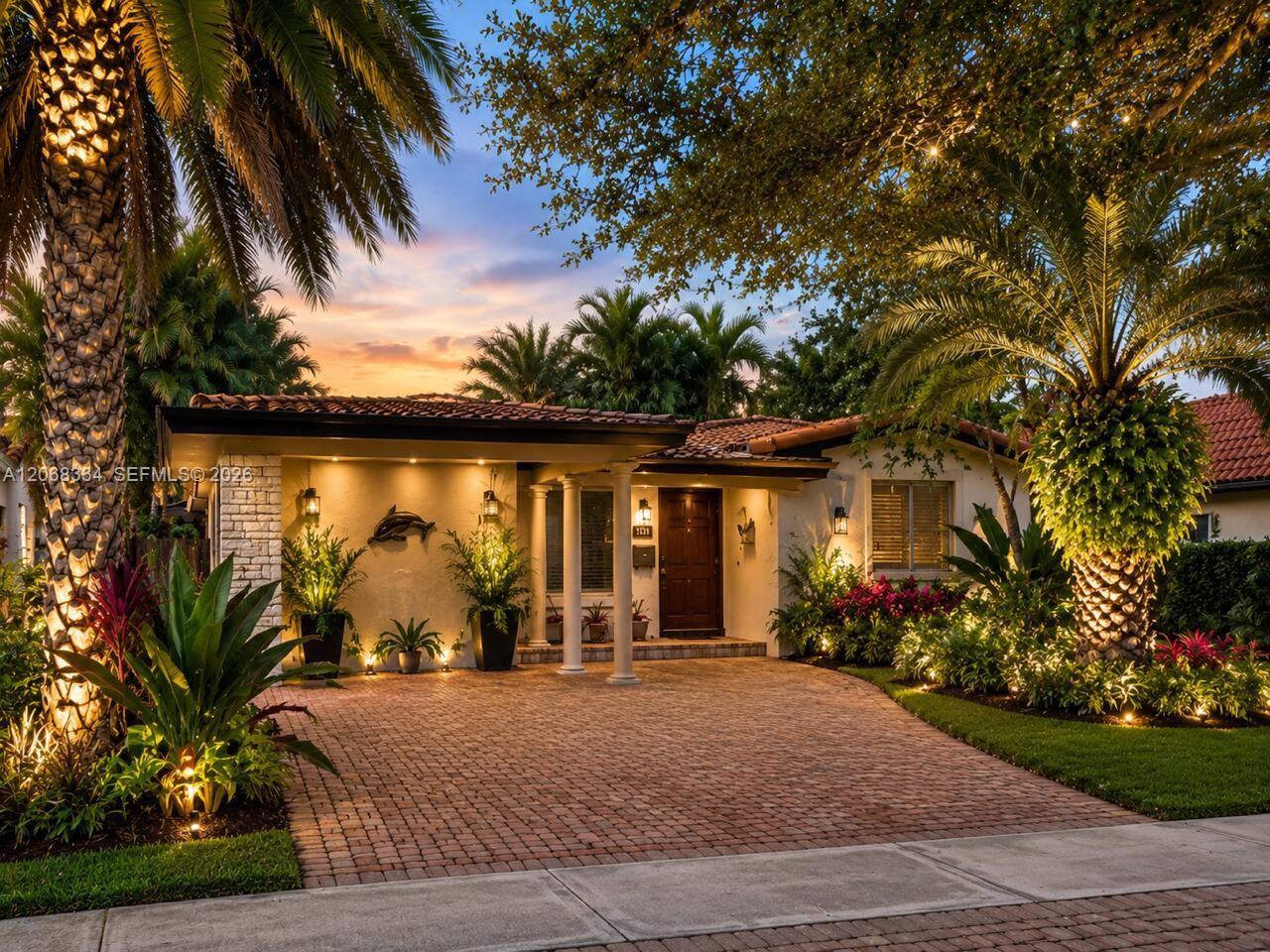 1313 Madison St, Hollywood FL 33019