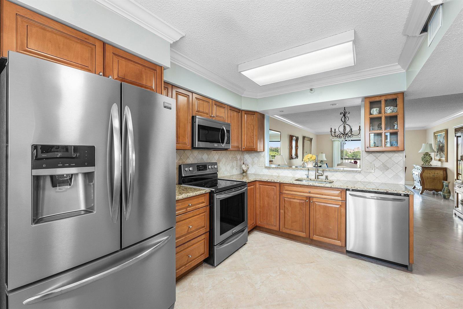 7076 Huntington Lane # 502, Delray Beach FL 33446