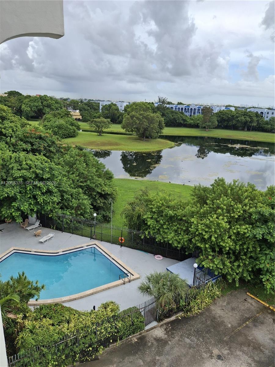 9682 Fontainebleau Blvd # 603, Miami FL 33172