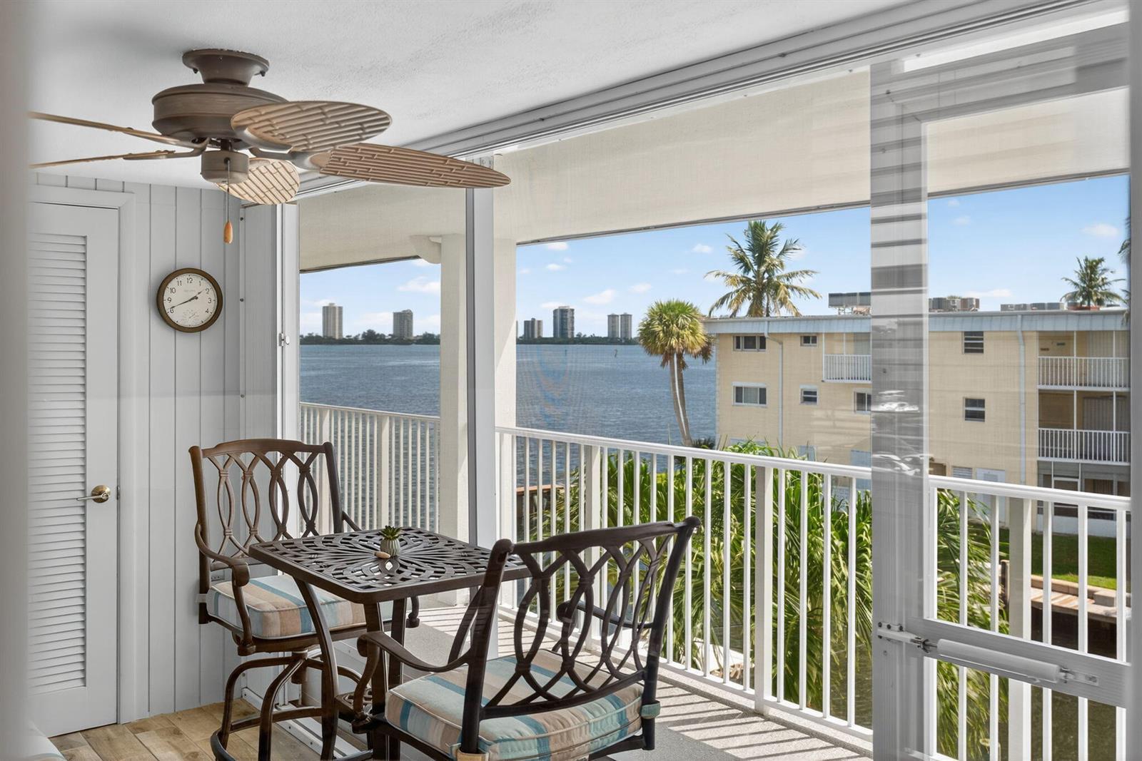 110 SHORE Court # 301, North Palm Beach FL 33408