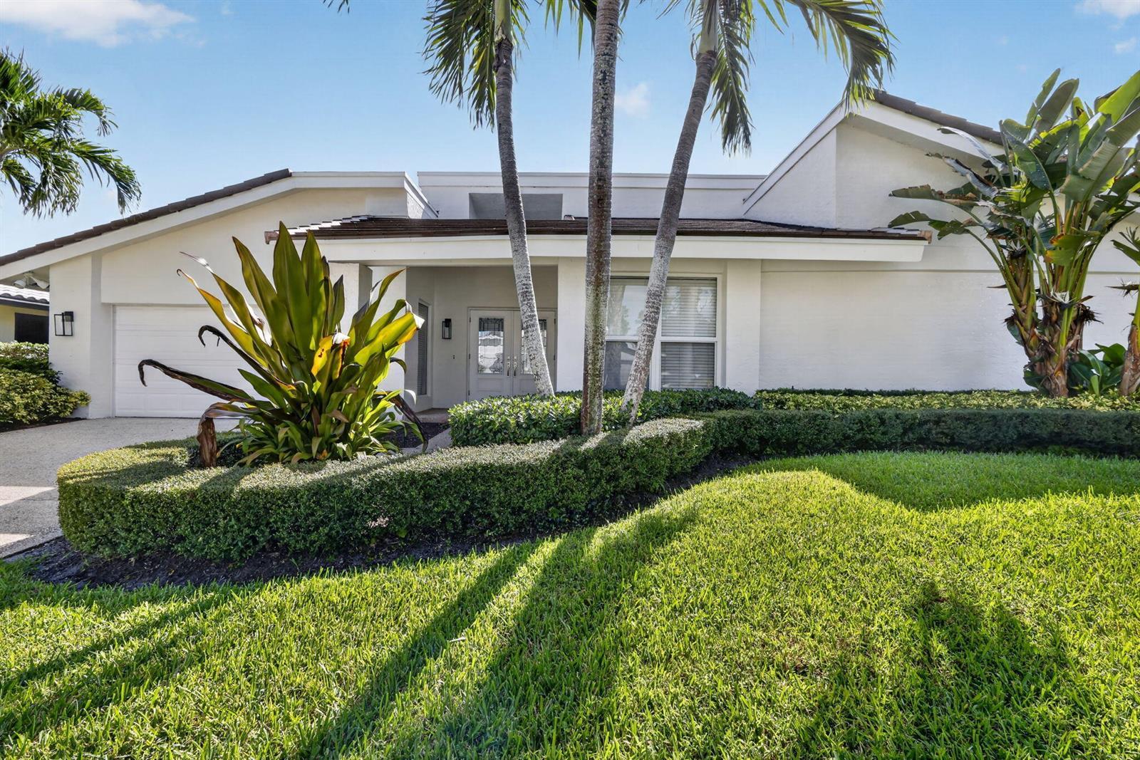 625 LAKEWOODE Circle W, Delray Beach FL 33445