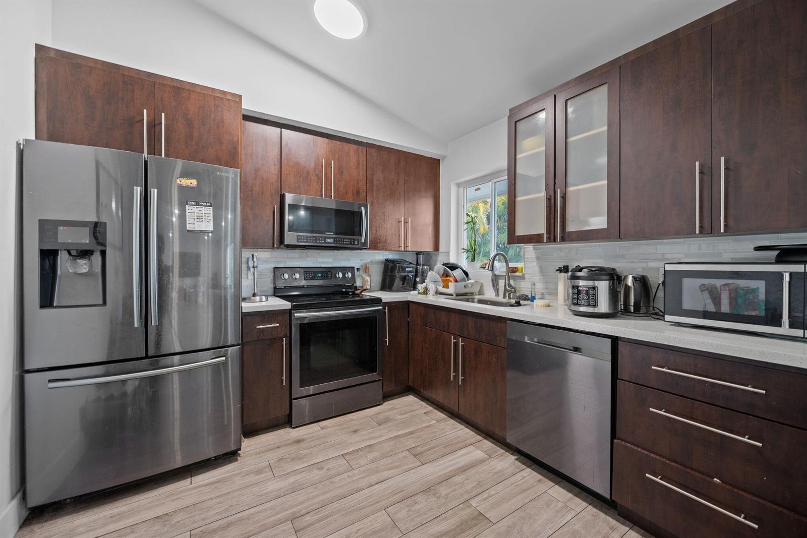 6530 HAYES Street, Hollywood FL 33024