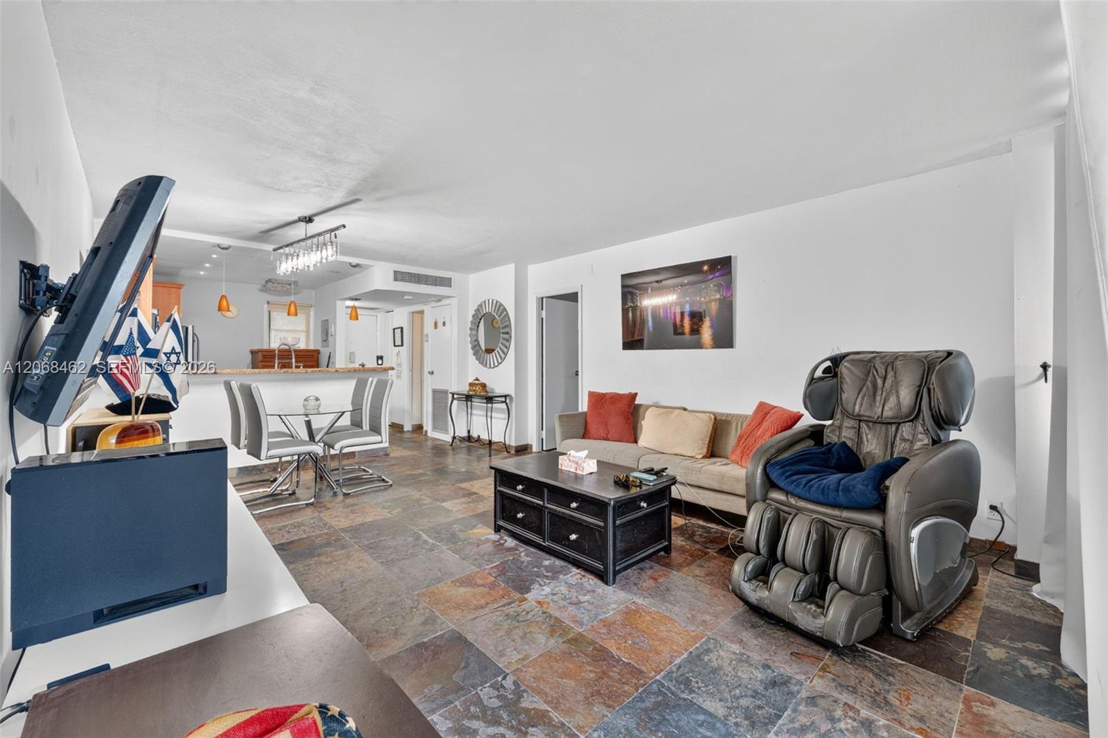 3301 N Country Club Dr # 110, Aventura FL 33180