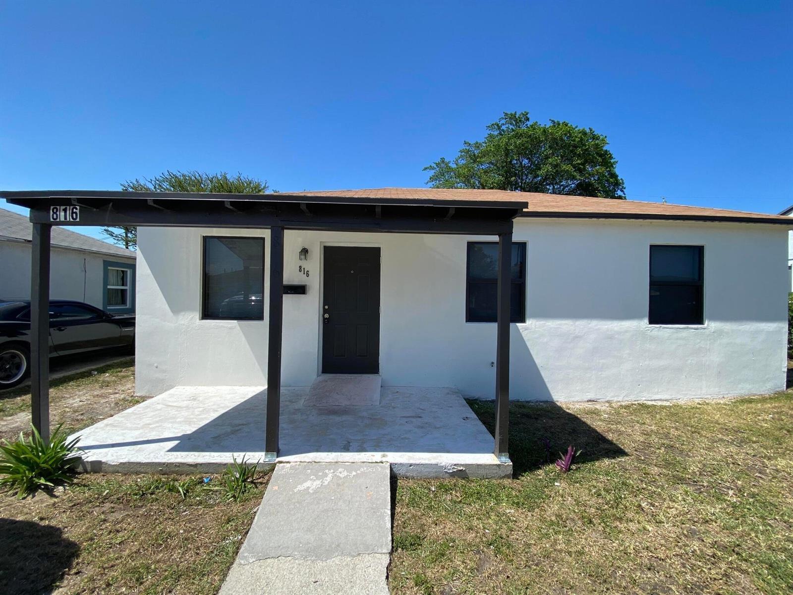 816 W 4TH Street, Riviera Beach FL 33404
