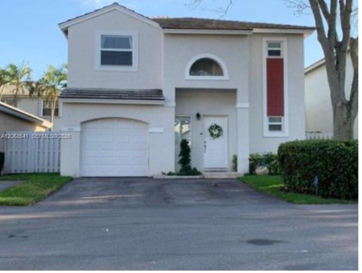 9888 NW 2nd St, Plantation FL 33324