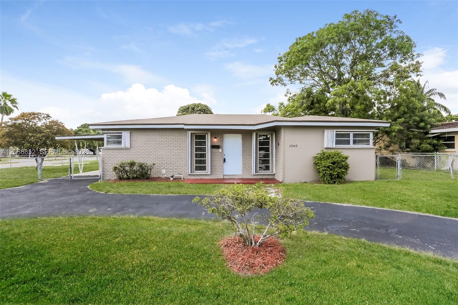 1565 NW 6th Ave, Pompano Beach FL 33060