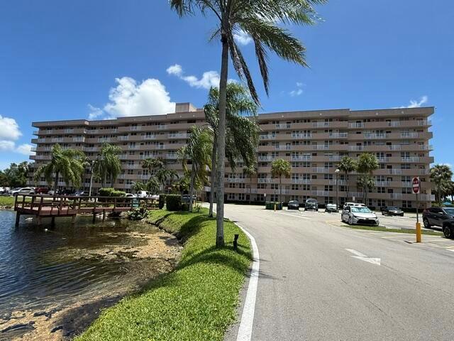 250 JACARANDA Drive # 804, Plantation FL 33324
