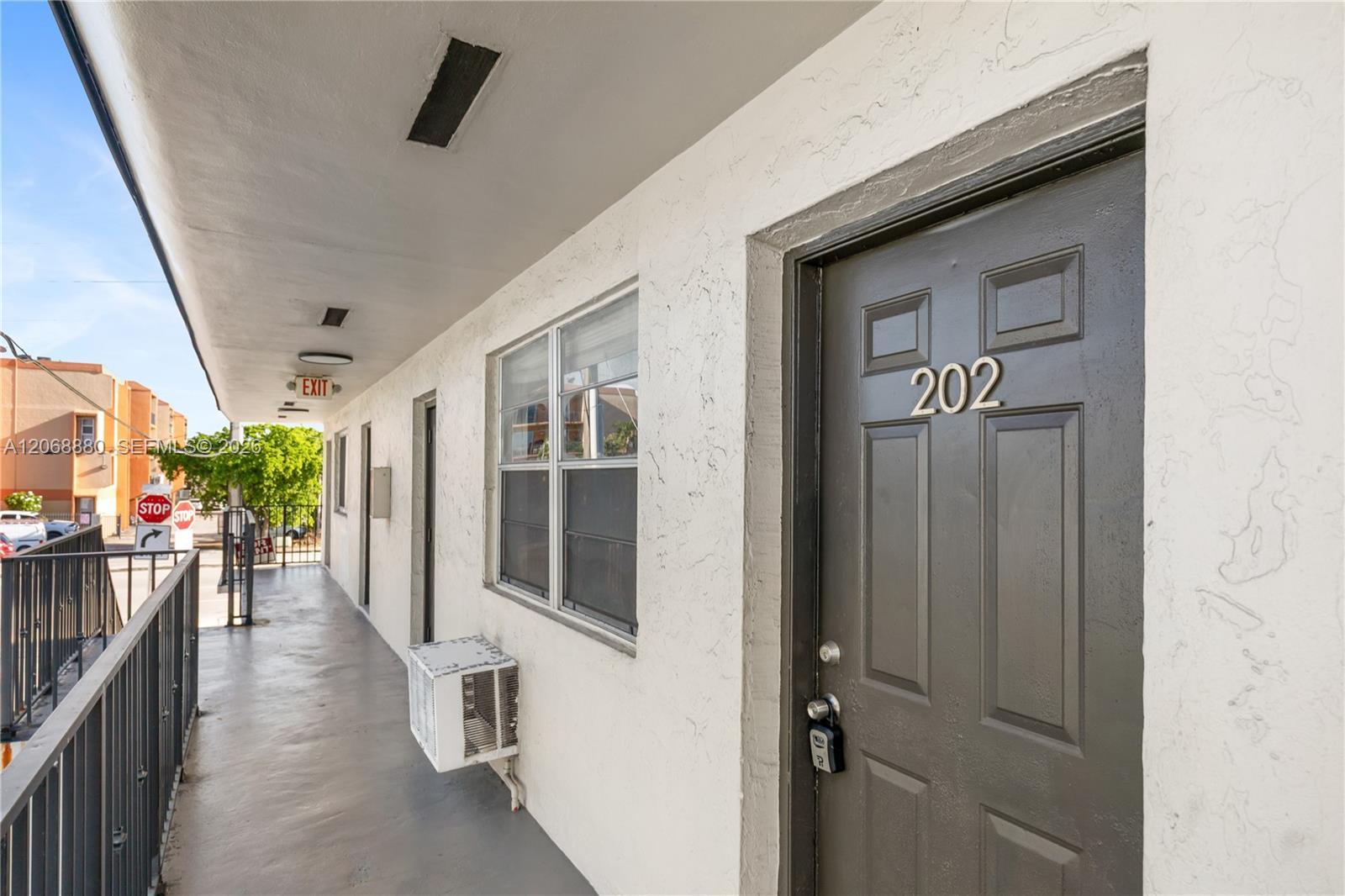 345 W 68th St # 202, Hialeah FL 33014
