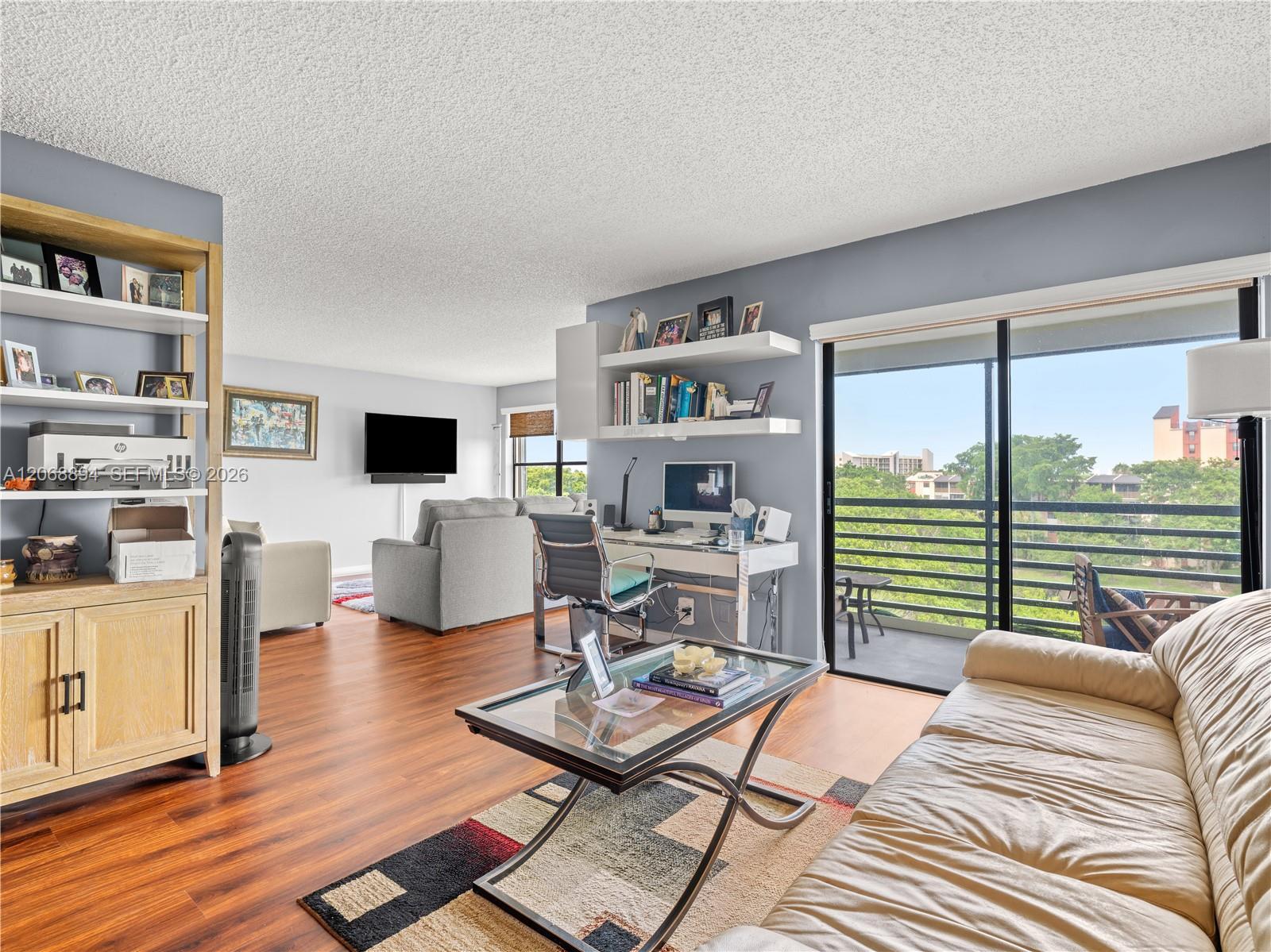 2314 S Cypress Bend Dr, Pompano Beach FL 33069