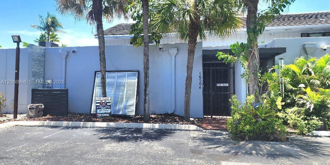 16504 Bridge End Rd # 16504, Miami Lakes FL 33014