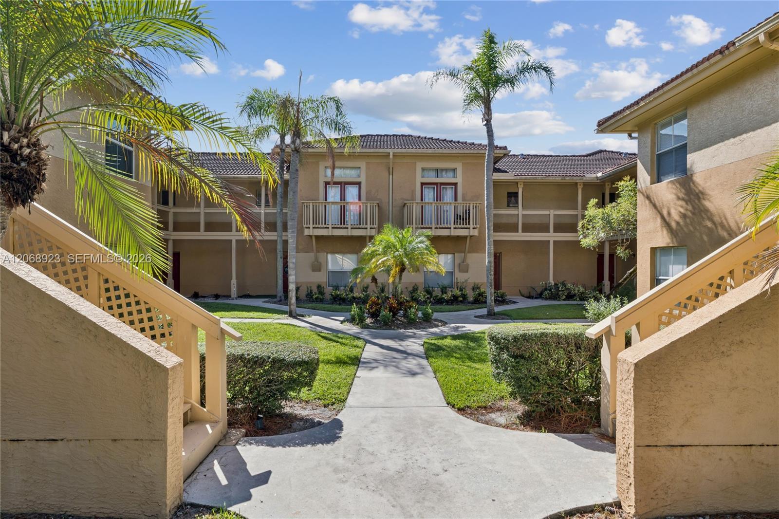 4863 Via Palm Lks # 807, West Palm Beach FL 33417