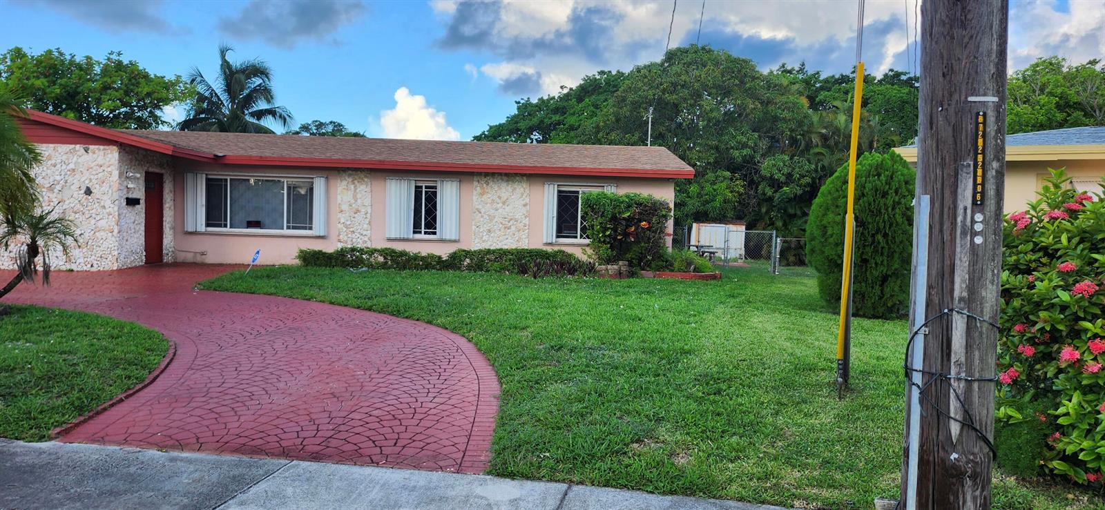 3830 NW 27TH Street, Lauderdale Lakes FL 33311