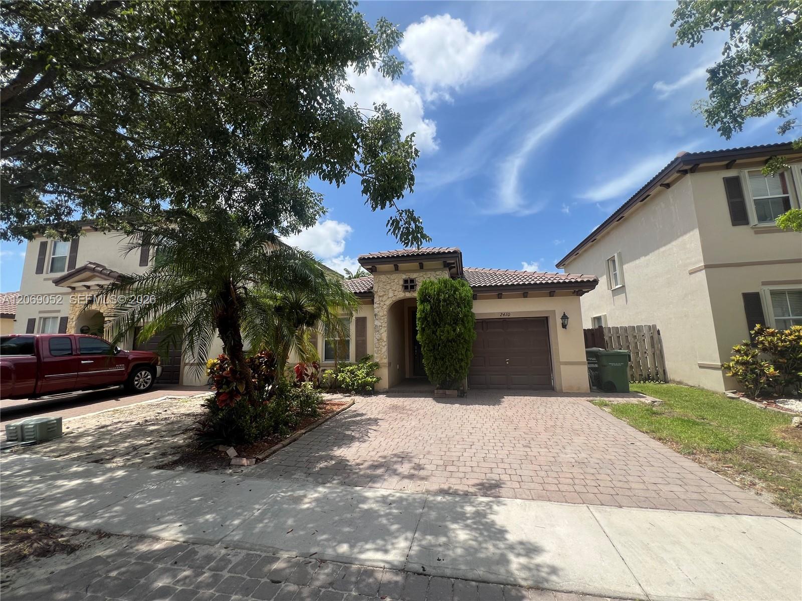 2410 NE 4th St # 2410, Homestead FL 33033