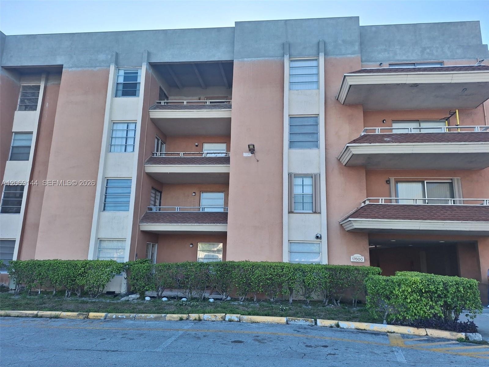 17600 NW 68th Ave # B4009, Hialeah FL 33015
