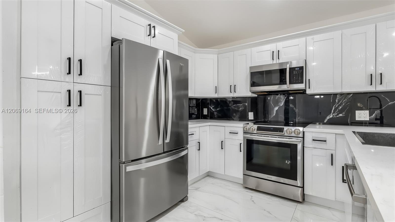 2421 SW 84th Ter, Miramar FL 33025