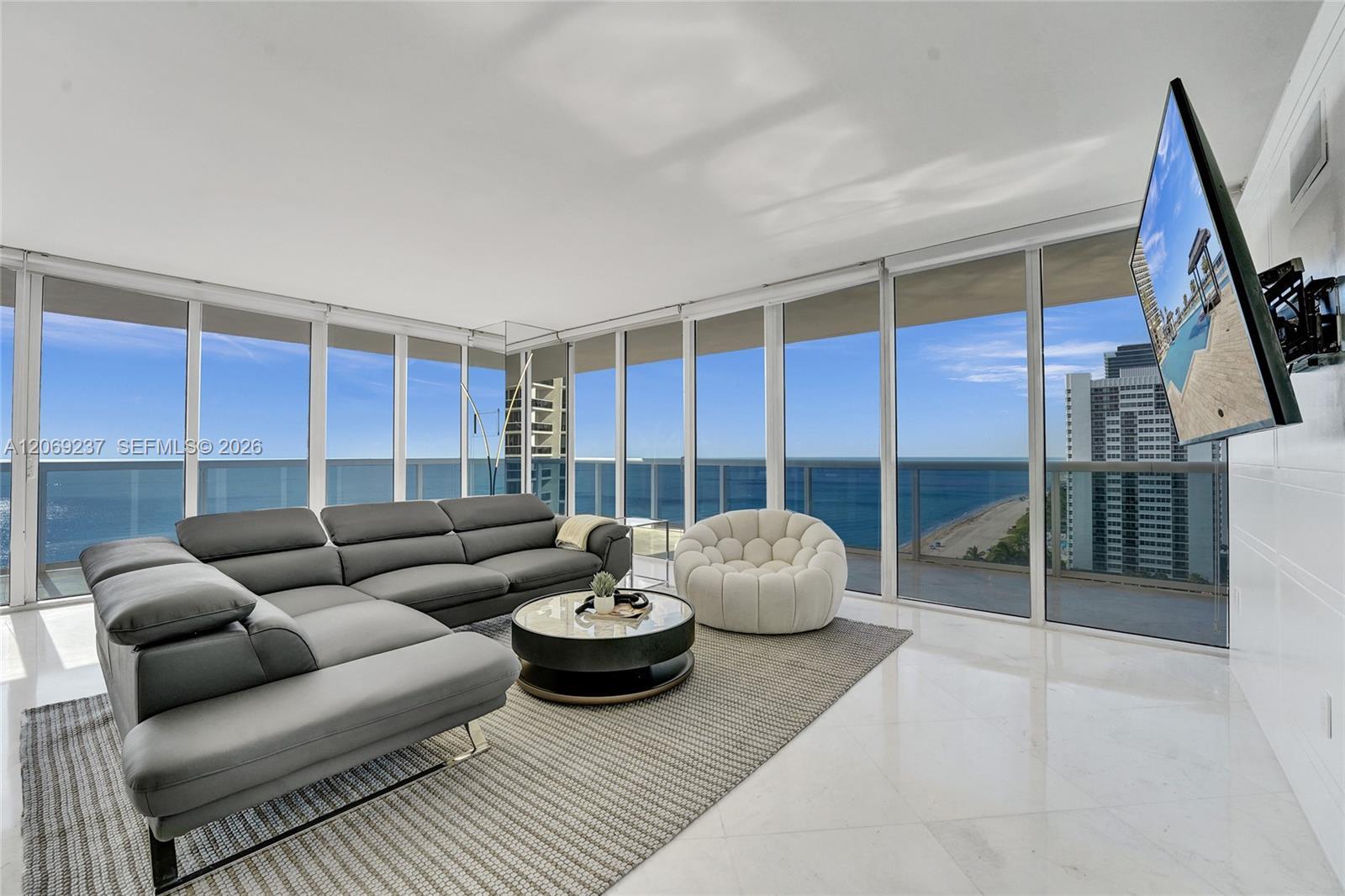 1830 S Ocean Dr # 1502, Hallandale Beach FL 33009