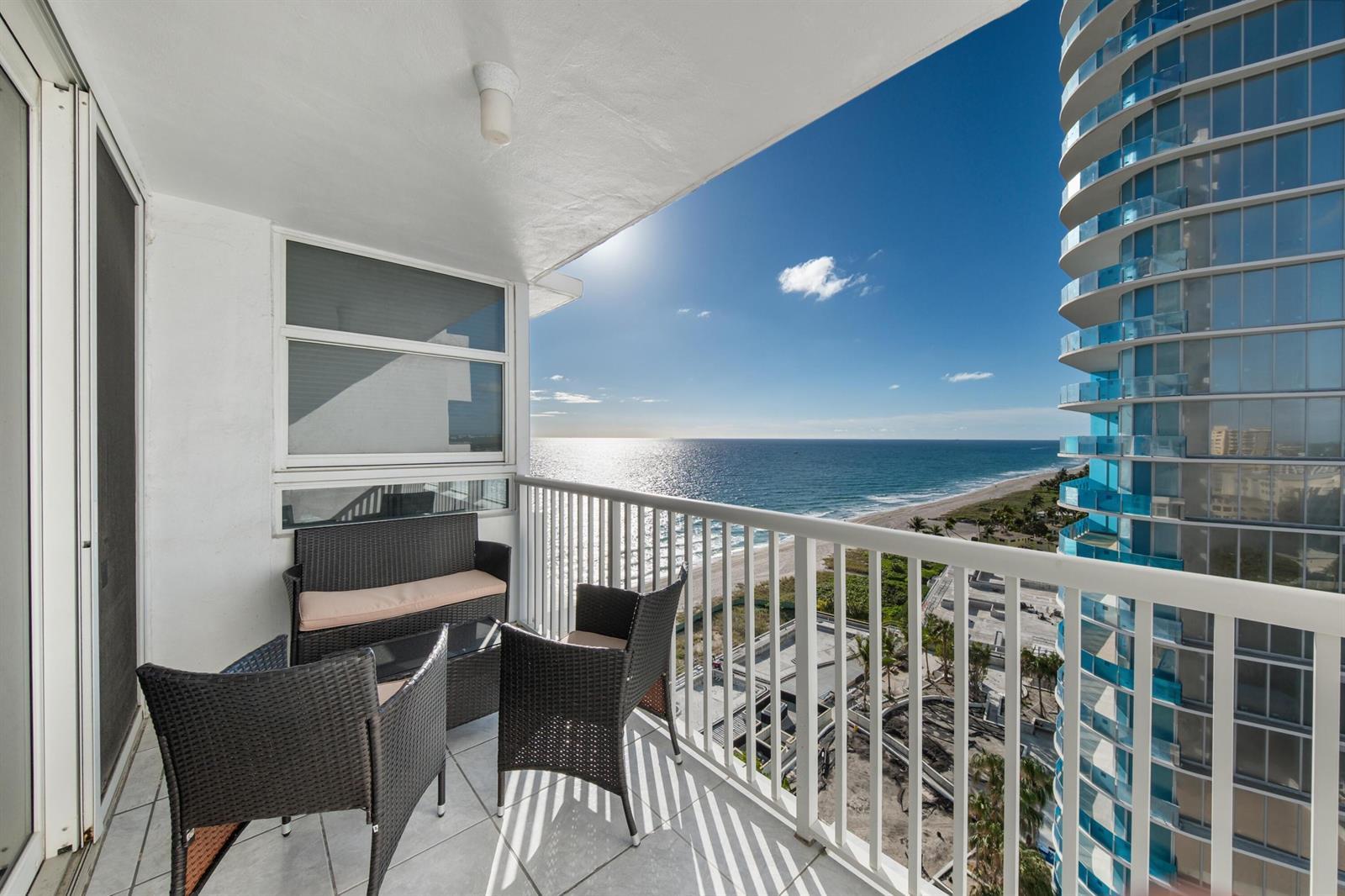 1370 S Ocean Boulevard # 1703, Pompano Beach FL 33062