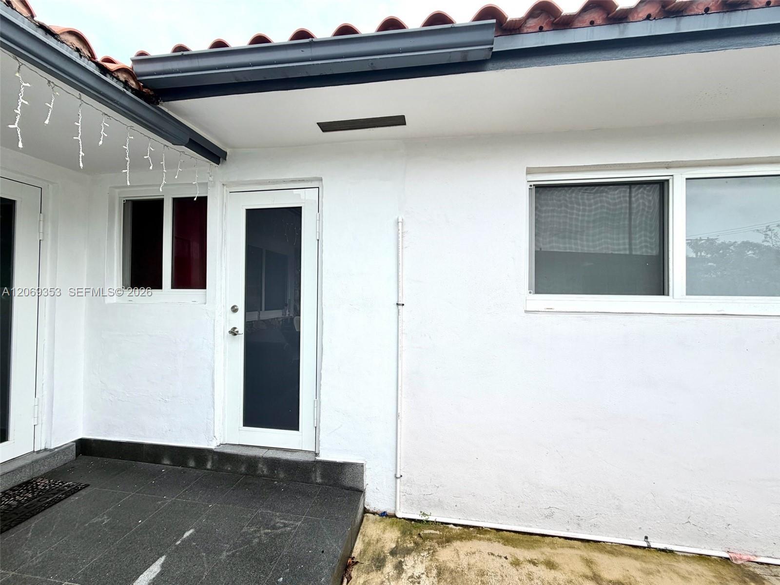 931 SW 82nd Ave # 3, Miami FL 33144