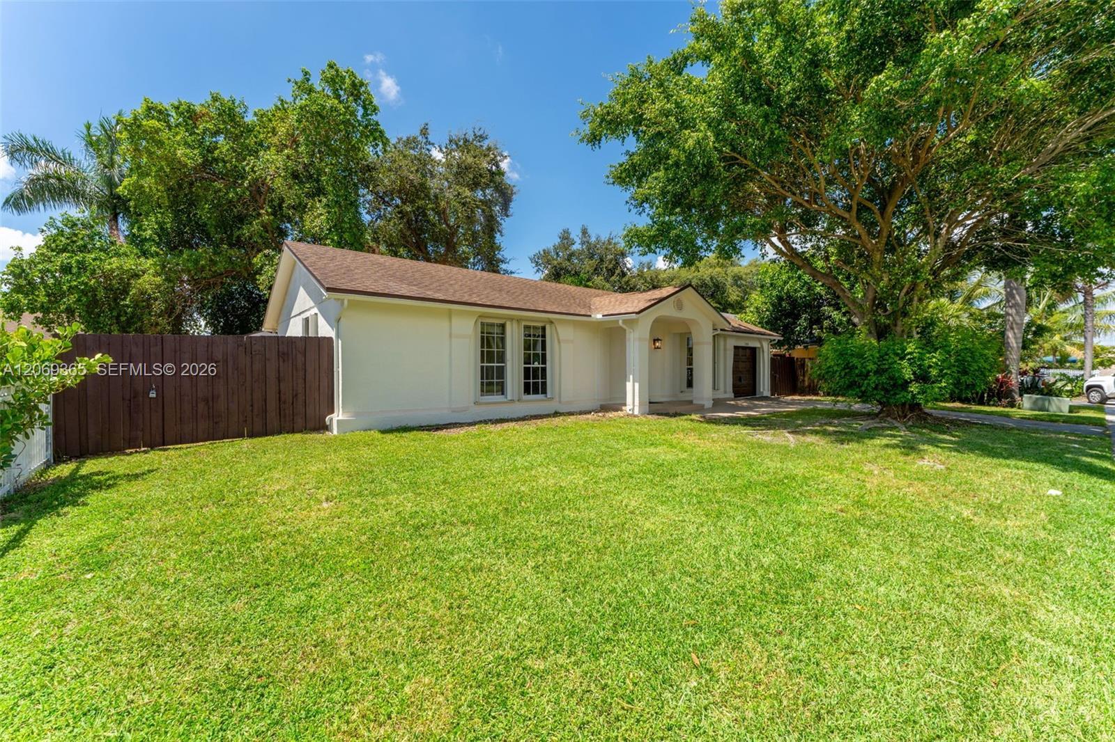 13830 SW 282nd St, Homestead FL 33033