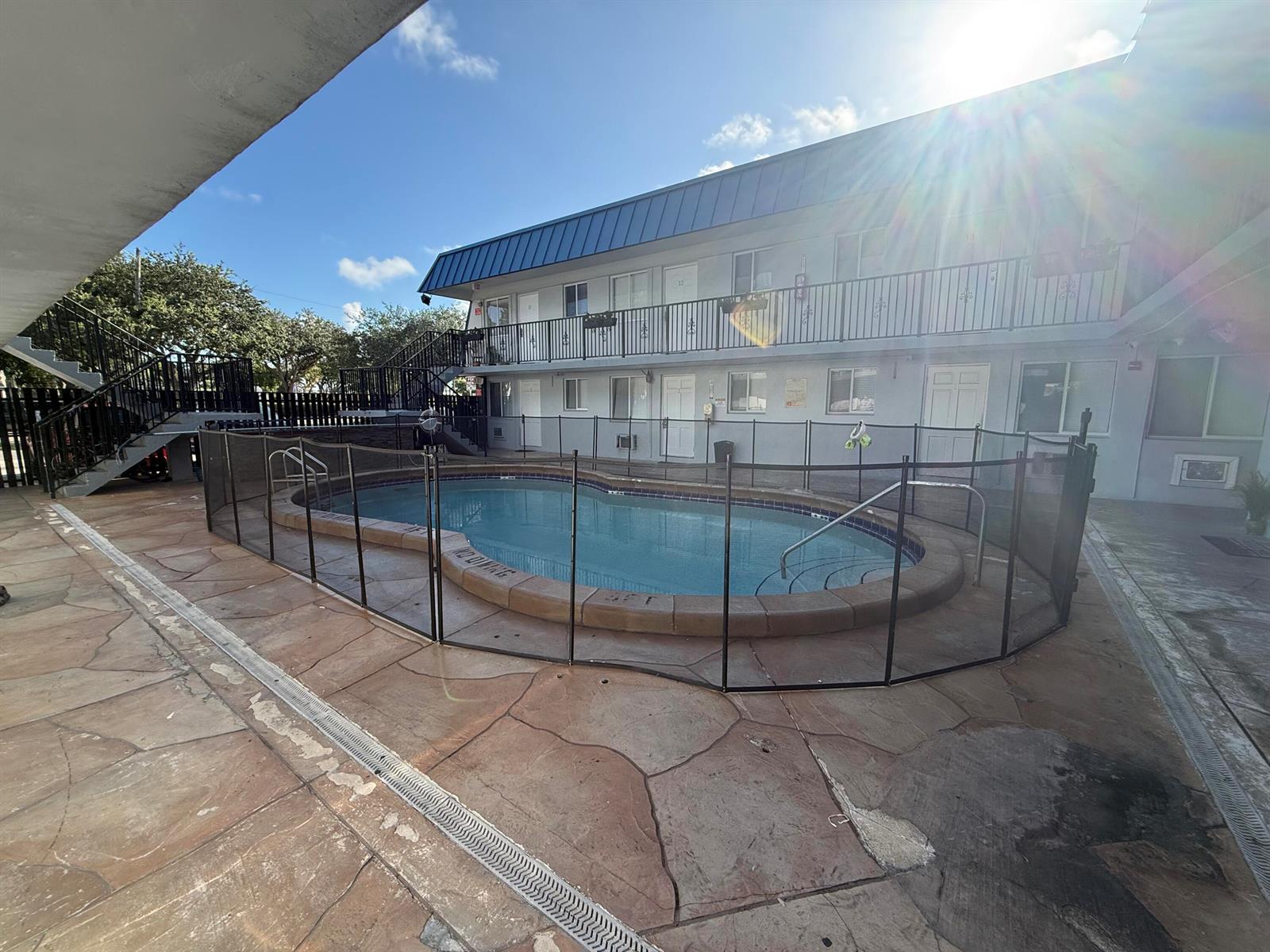 37 SW 14th Street # 9, Dania Beach FL 33004