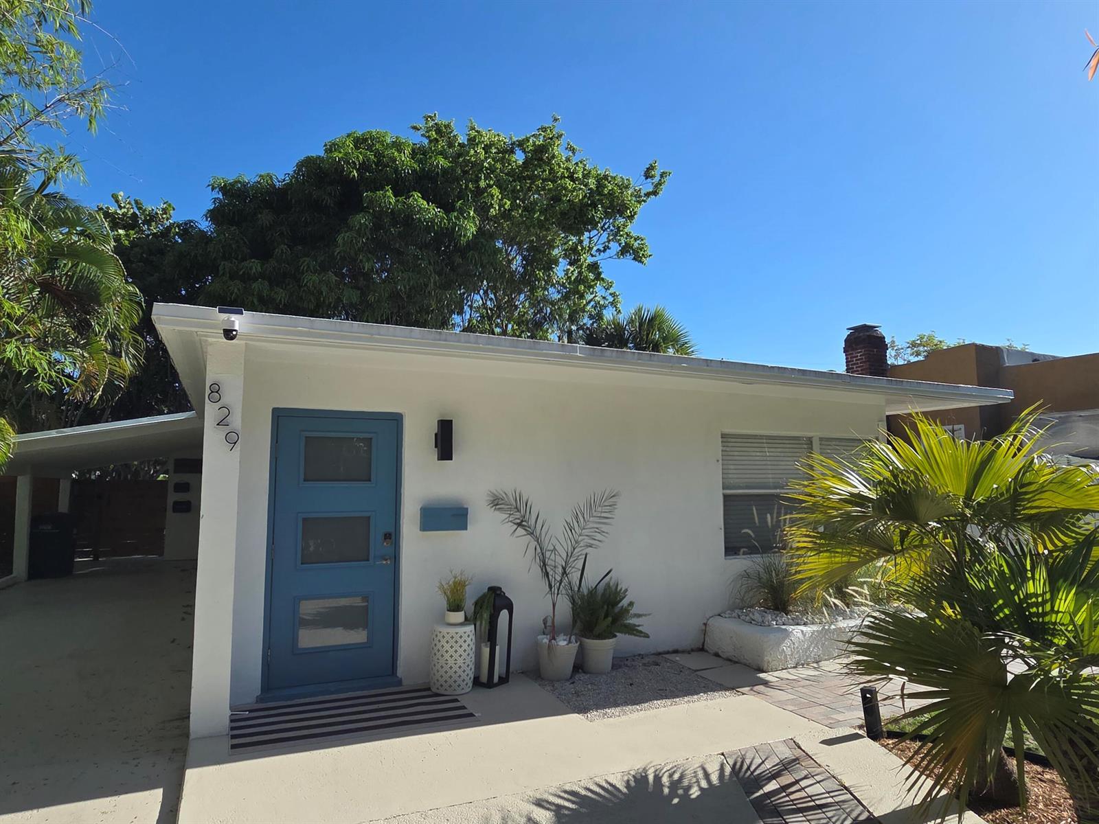 829 Macy Street, West Palm Beach FL 33405